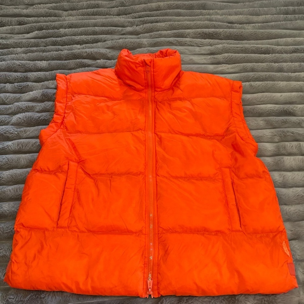 NWOT free people PrimaLoft Puffer Vest Orange Quilted Insulated Outerwear Medium - Picture 3 of 10